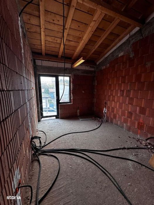 Casa 4 camere, 64 mp, zona George Enescu