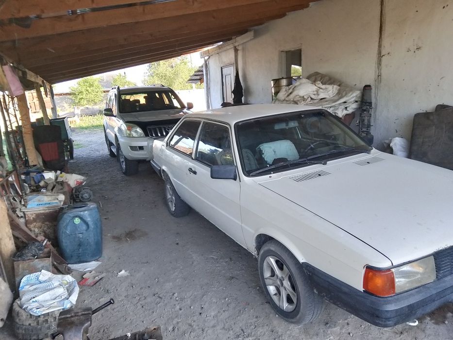 Продам срочно ауди 80