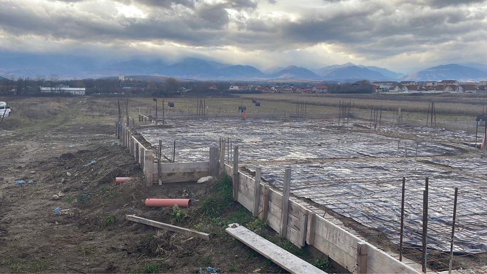 Ocazie! Teren Intravilan + proiect si fundatie finalizate!