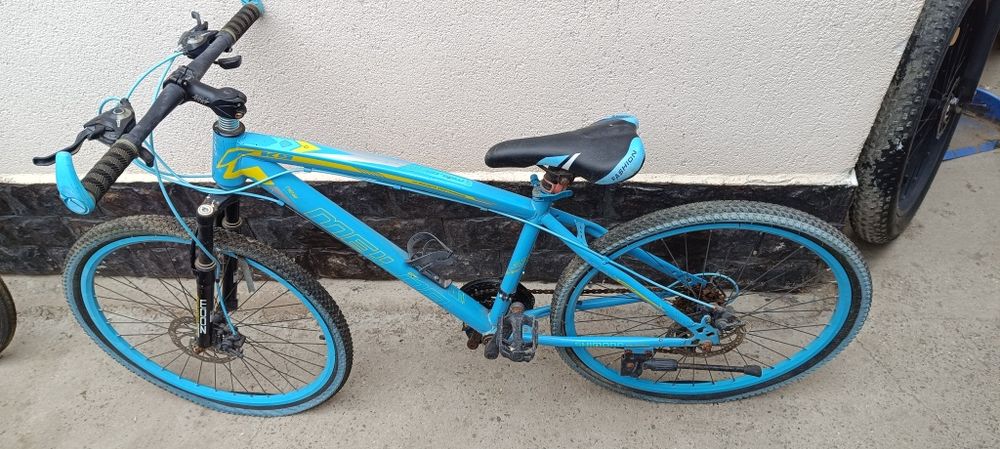 Set de 3 biciclete de vînzare .