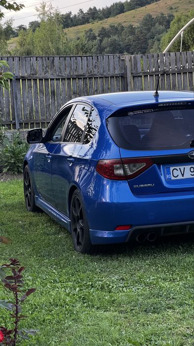 Subaru Impreza Hatchback 2.0R