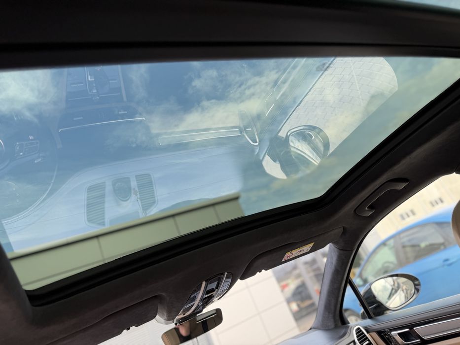 Porsche cayenne turbo