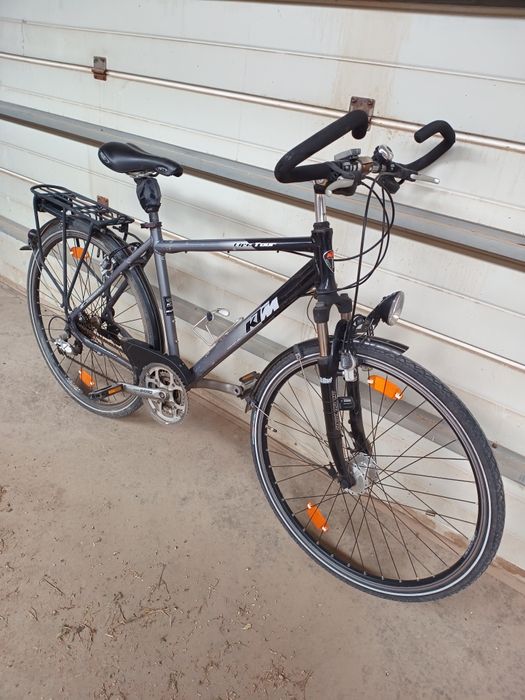 Bicicletă KTM cu roți pe 28