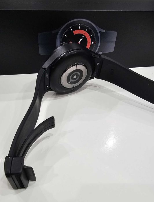 Смарт часовник SAMSUNG GALAXY wach5 pro