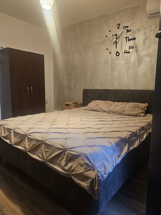 De închiriat Ap O Cameră