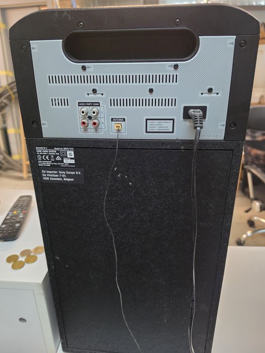 Мощна аудио система Sony MHC-V11 – Bluetooth, Караоке и Уникален Бас