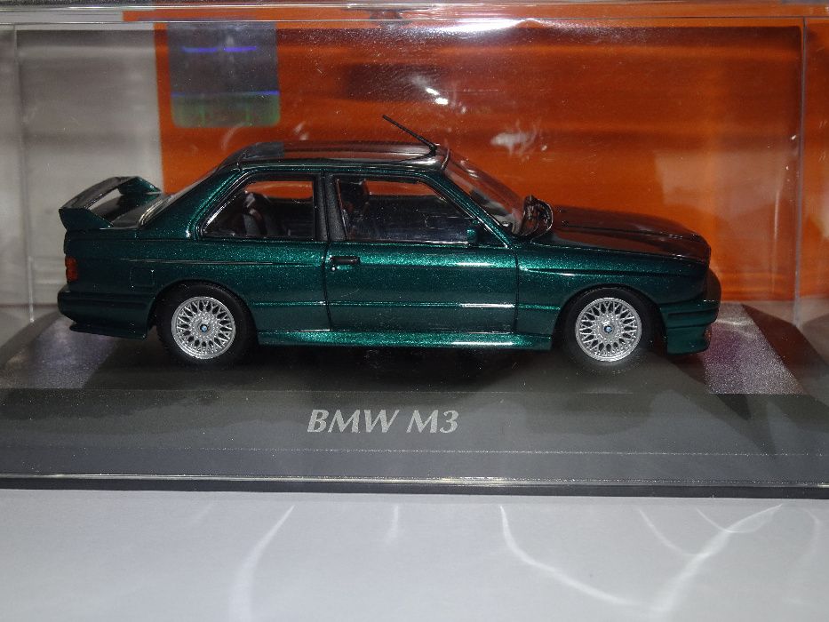 Macheta Bmw M3 e30 Maxichamps 1:43