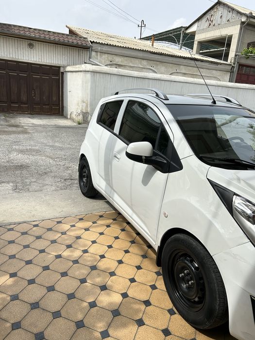 Spark srcohni sotiladi