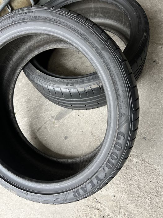 2 anvelope vara 225/40/18 , GoodYear , RunFlat !