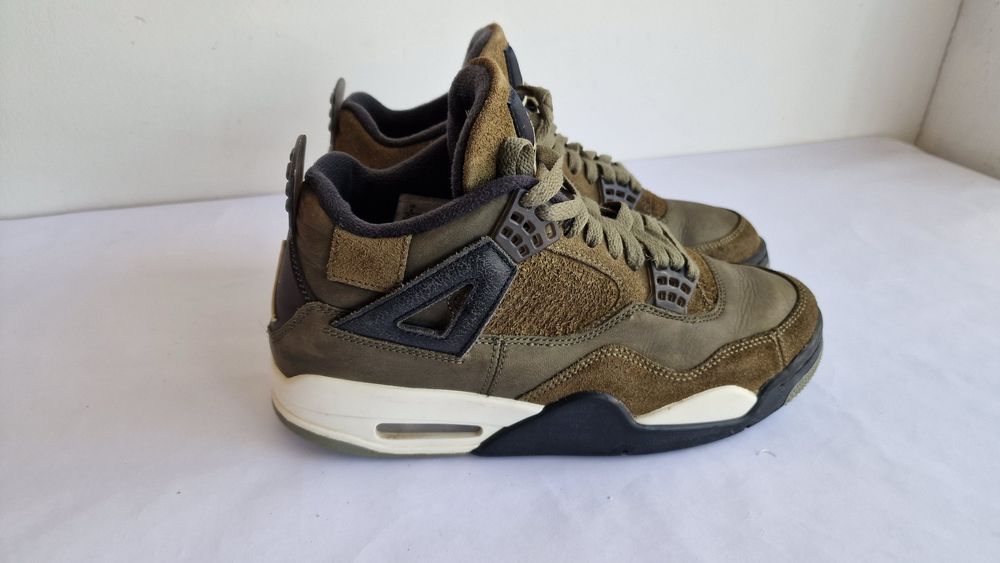 Nike Air Jordan 4