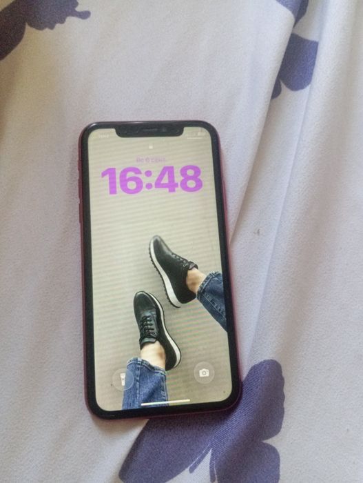 Iphone 11 128gb  красный цвет