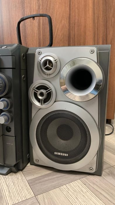 Музыкальный центр Samsung