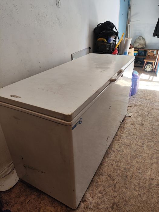 Продам Морозильник
