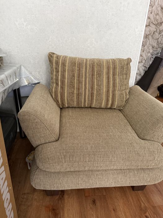 Угловой диван + кресло