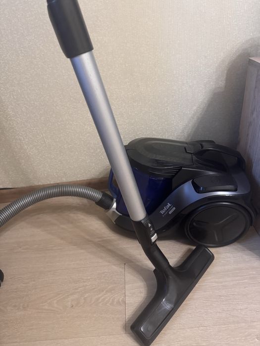 Продам Пылесос tefal