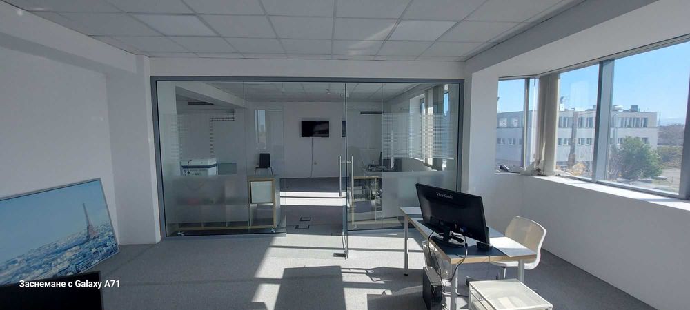 Дава се под наем Офис в София, Левски Г - 152 кв.м за 1368 € - Снимка #1
