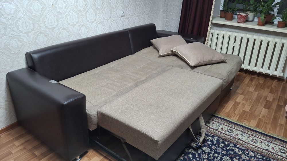 Продам Диван угловой