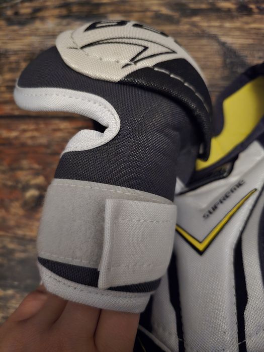 Umerar si cotiere Hockey Bauer