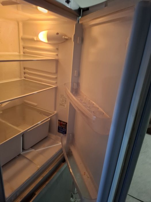 Холодильник в хорошем состоянии