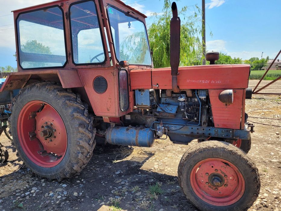 tractor U650  an fabricatie 2001