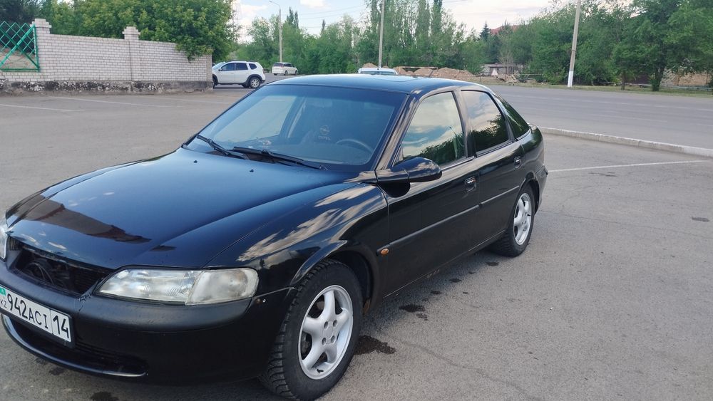 Продам авто опель вектра б