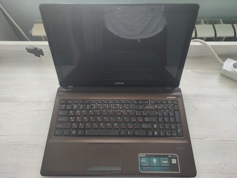 Продам ноутбук ASUS K52J Series.