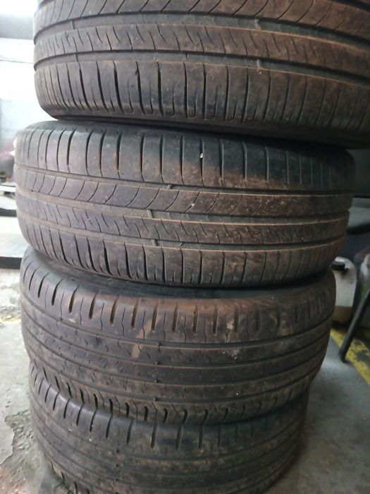 Vând jante tablă cu anvelope de vară!