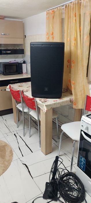 Vând boxa jbl 615