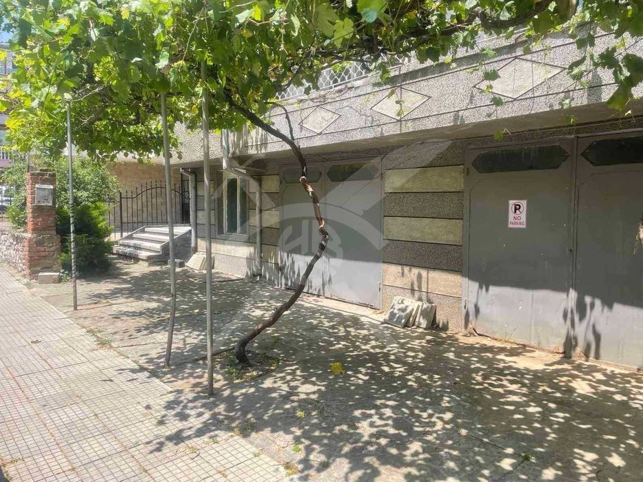 Продава се Къща в Асеновград - 620 кв.м за 1000 €/кв.м - Снимка #5