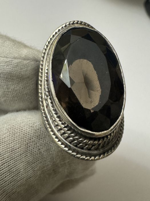 Inel argint 925 cu cuart fumuriu, mare 10 carate.