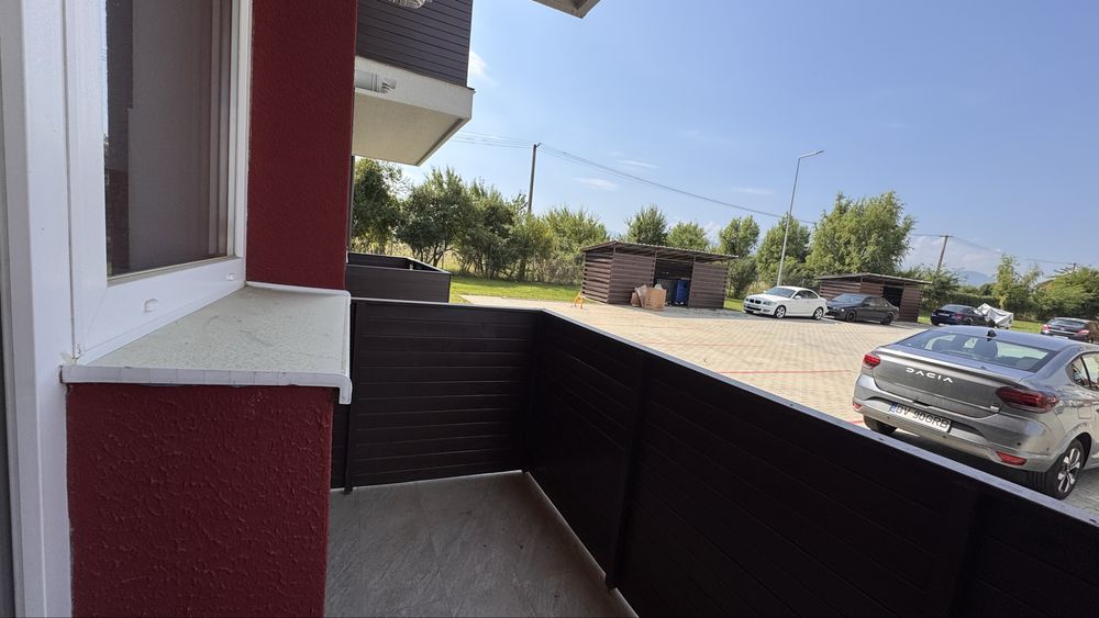 Proprietar vand apartament cu parcare