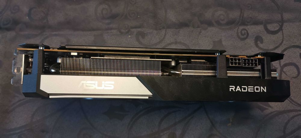 Продавам RX6700XT