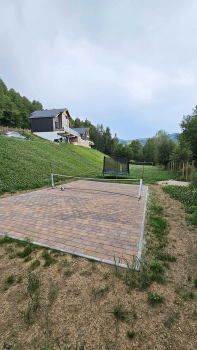 Cabana de inchiriat cu piscina infinity la munte DE LA 1000lei/NOAPTE