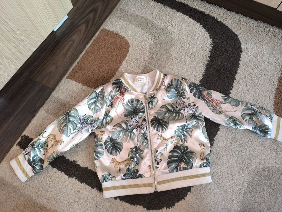 Голям лот дрешки 104 см H&M,DKNY и др якета,пижама,клинове