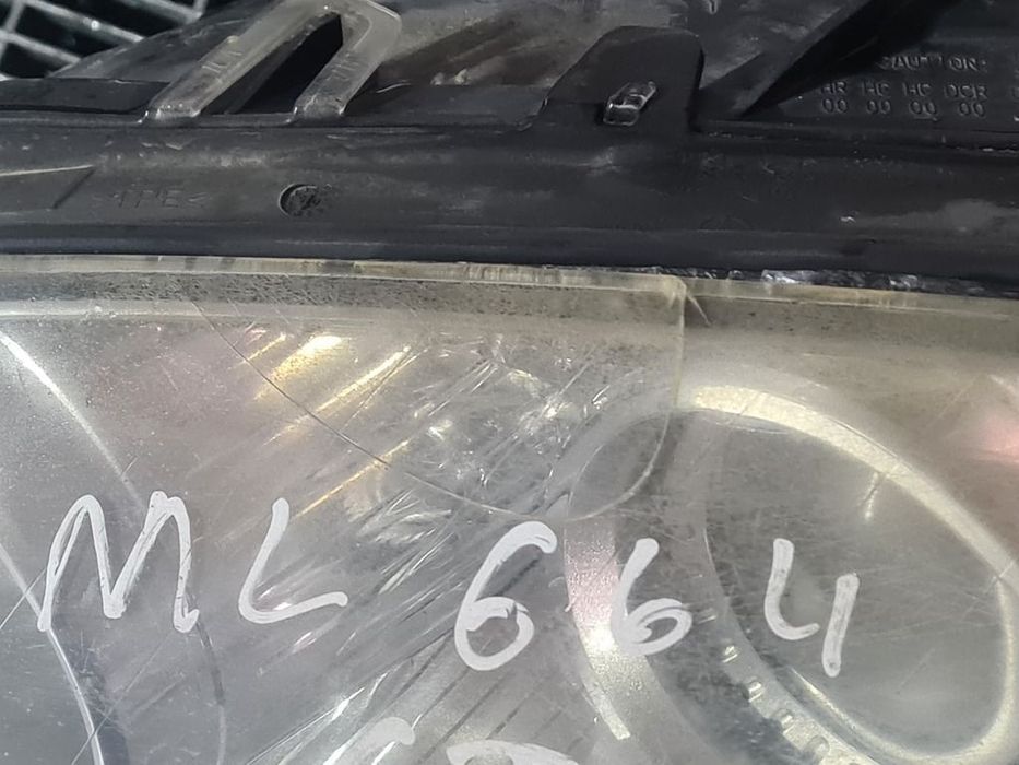 Far Stanga Mercedes ML W164 2005 - 2008 SUV 4 Usi (664) Xenon BI - XENON CRĂPAT ÎN ...