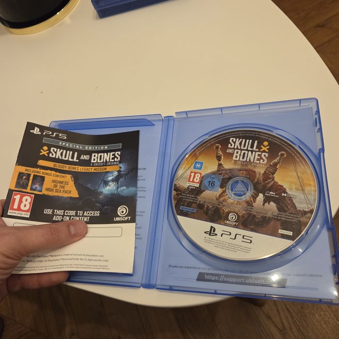 Продавам видеоигра - Skull and Bones за PS5