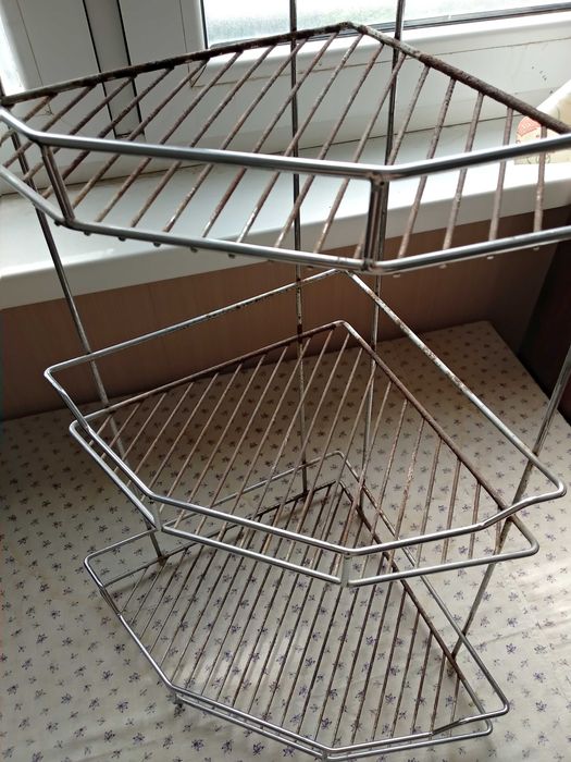 Полки для ванной. Уголок для ванной. Подставка для ванной.