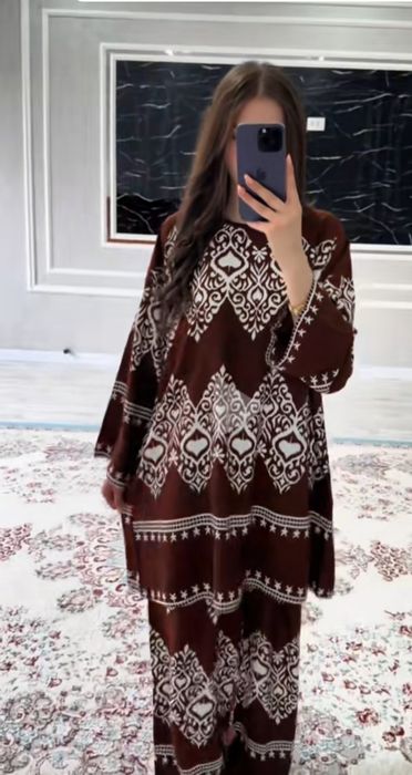 Istalgan kiyimlarni ishlab chiqaramiz. Va zakas olamiz.