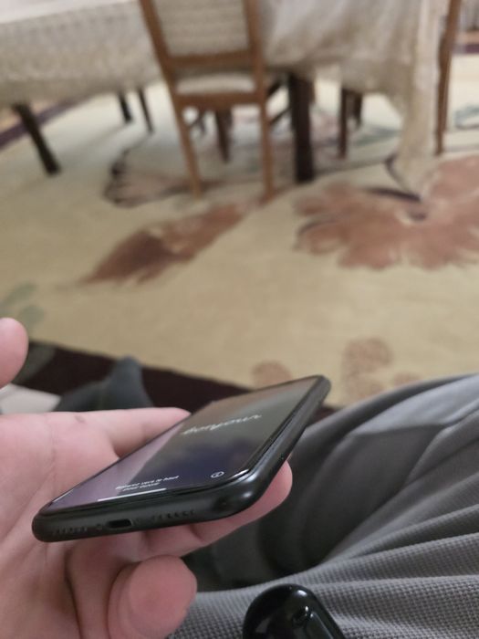 Iphone XR 128GB продаю телефон