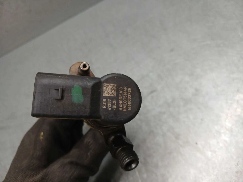 Injector Renault Master III 2.3 dCi cod 166000372R