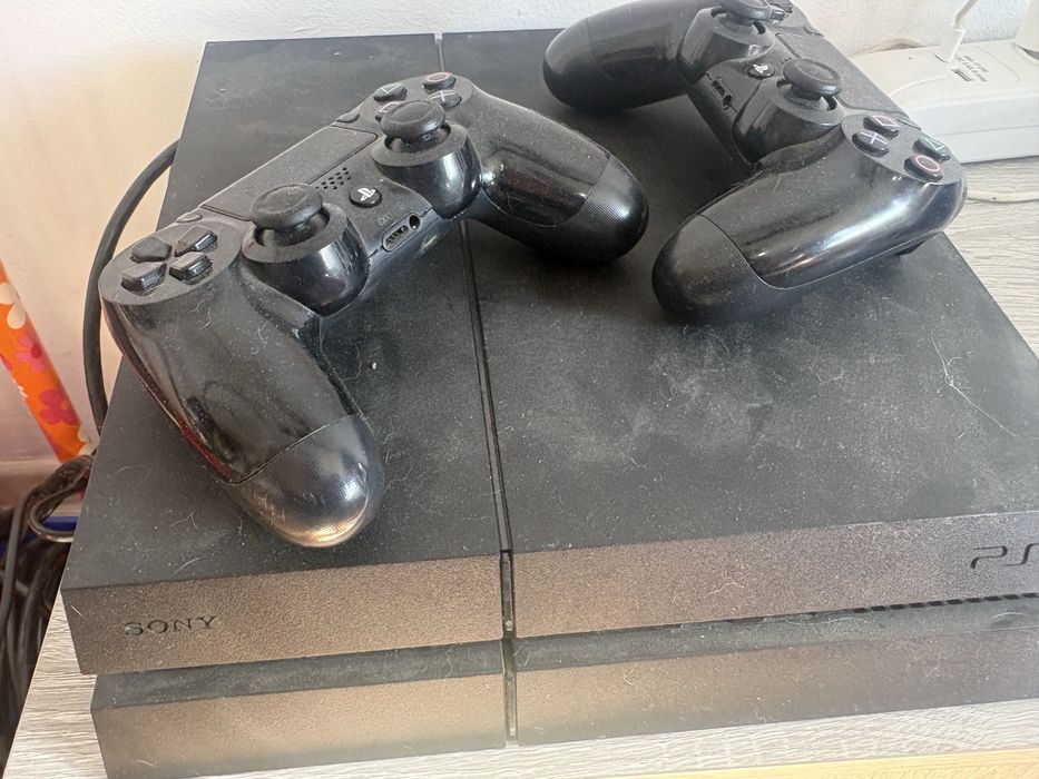 Ps4 cu 3 jocurii