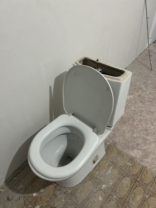 Продам унитаз