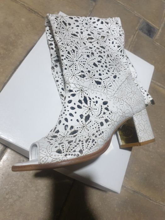 Сапожки летние кожа