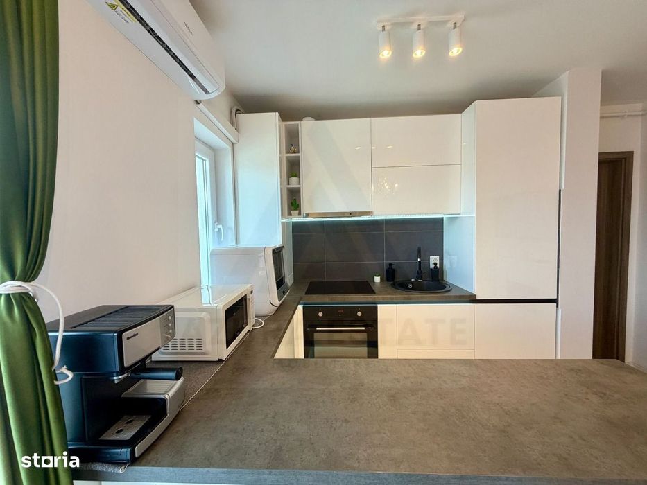 Apartament premium 3 camere etaj 2 cu lift si terasa Calea Surii Mici — fotografia 3
