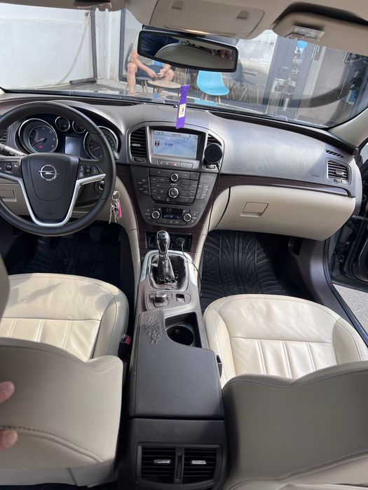 Opel insignia 2000cm pe firma se ofera factura neplatitor de tva