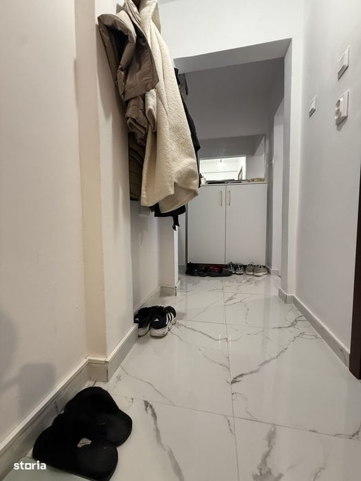 Apartament cu 4 camere, semidecomandat, etaj 4/5 - Sagului