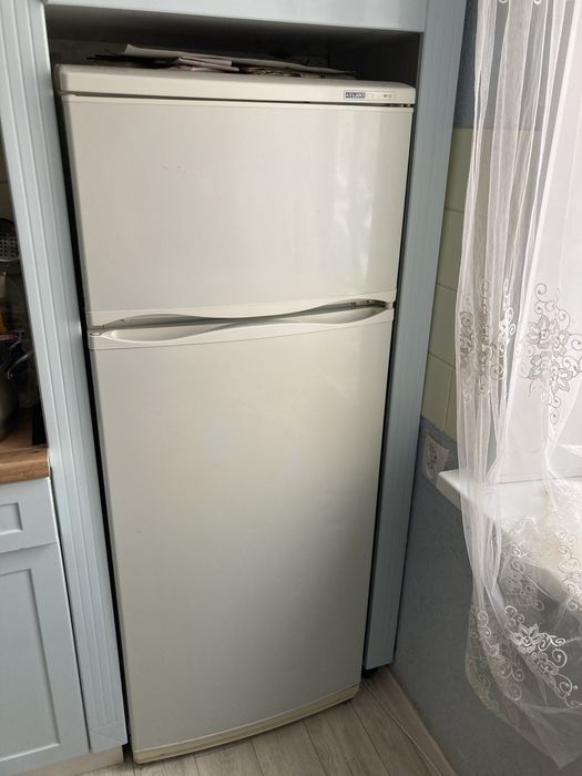 Продам холодильник