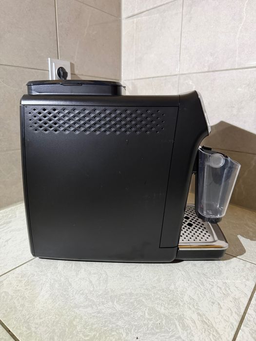 кафе машина Philips EP3246