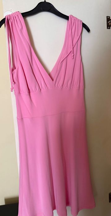 Рокля, бонбонено розова , нова , марка Gant, женствена