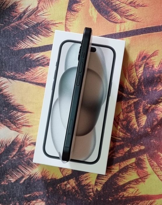 iPhone 15 black la cutie